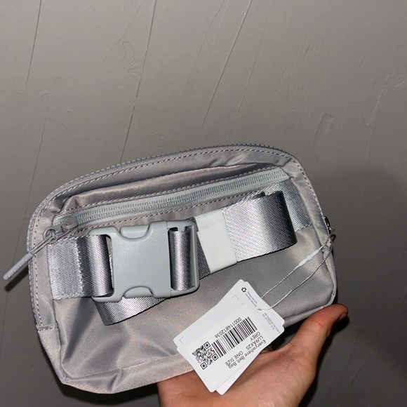 Everywhere belt bag - Picture 3 of 3